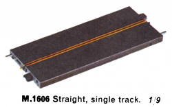 Straight, Single Track, Minic Motorways M1606 (TriangRailways 1964).jpg